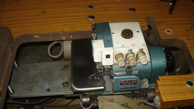 Industrial Overlock Sewing Machines